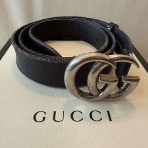 Gucci Women’s Black Leather Belt with Silver Buckle 85/84